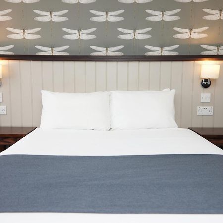 Hotel Charnwood Arms à Coalville Extérieur photo
