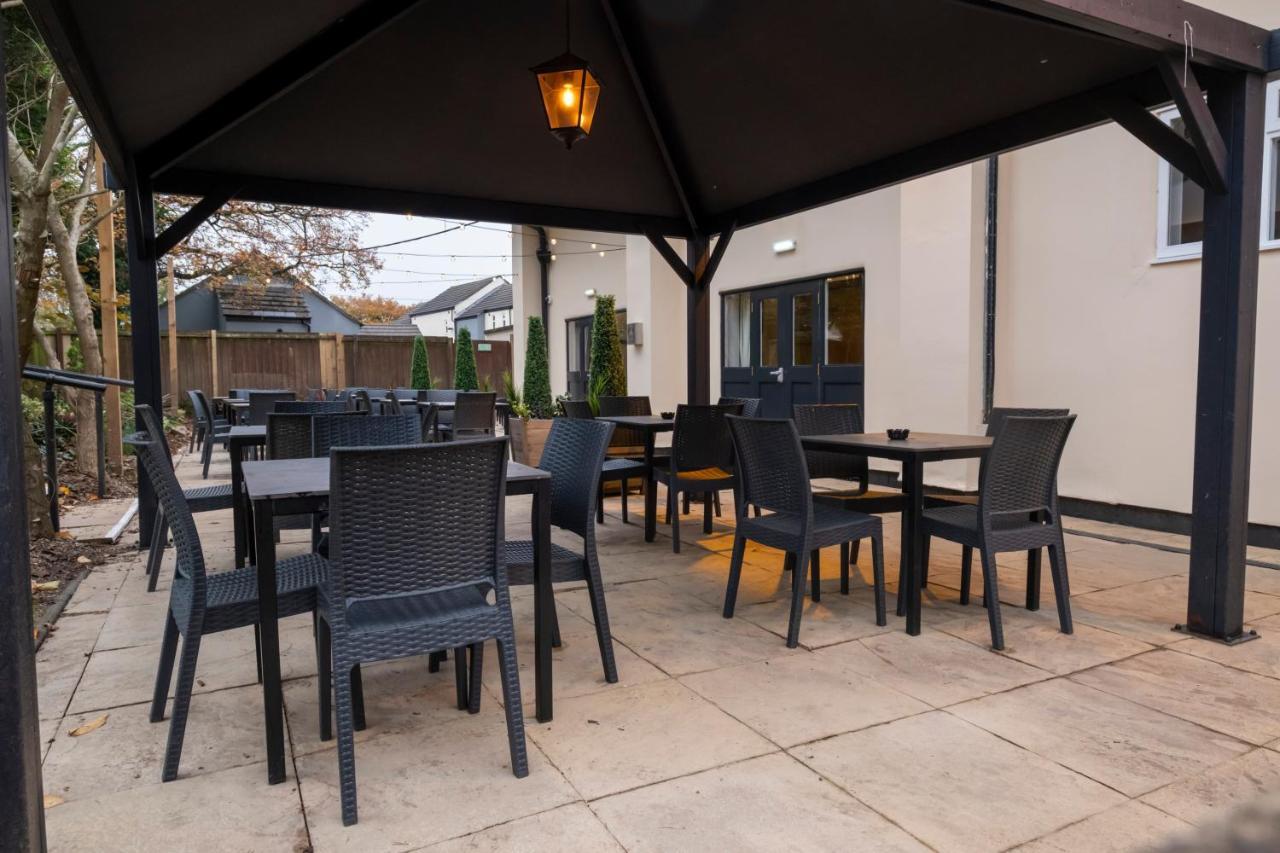 Hotel Charnwood Arms à Coalville Extérieur photo