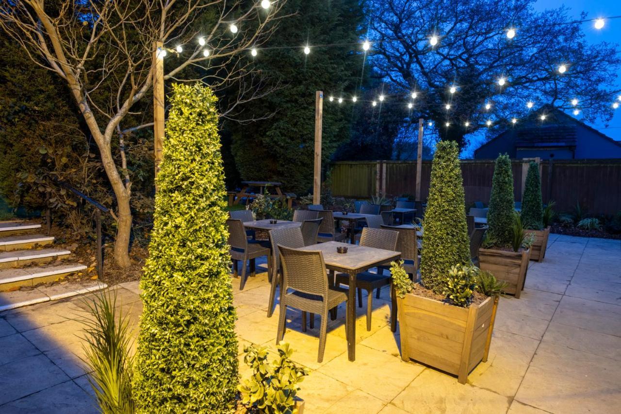Hotel Charnwood Arms à Coalville Extérieur photo
