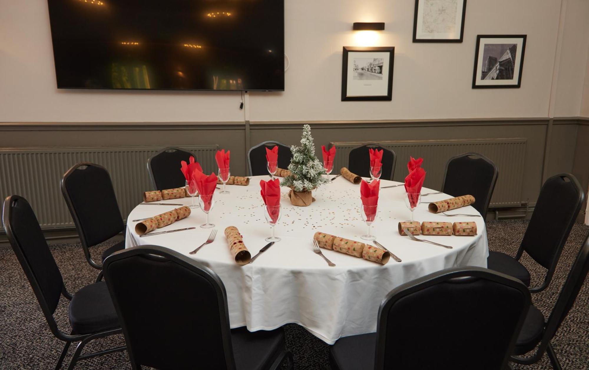 Hotel Charnwood Arms à Coalville Extérieur photo