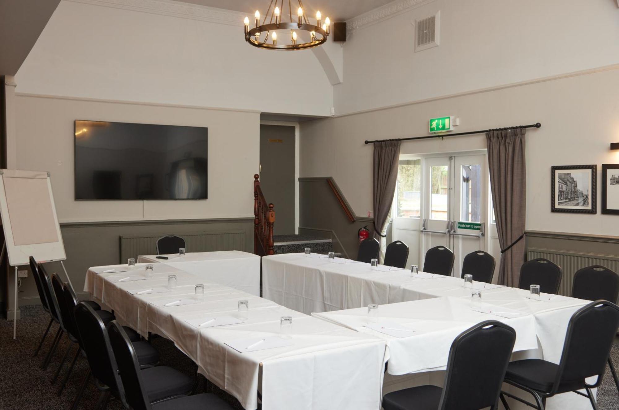 Hotel Charnwood Arms à Coalville Extérieur photo