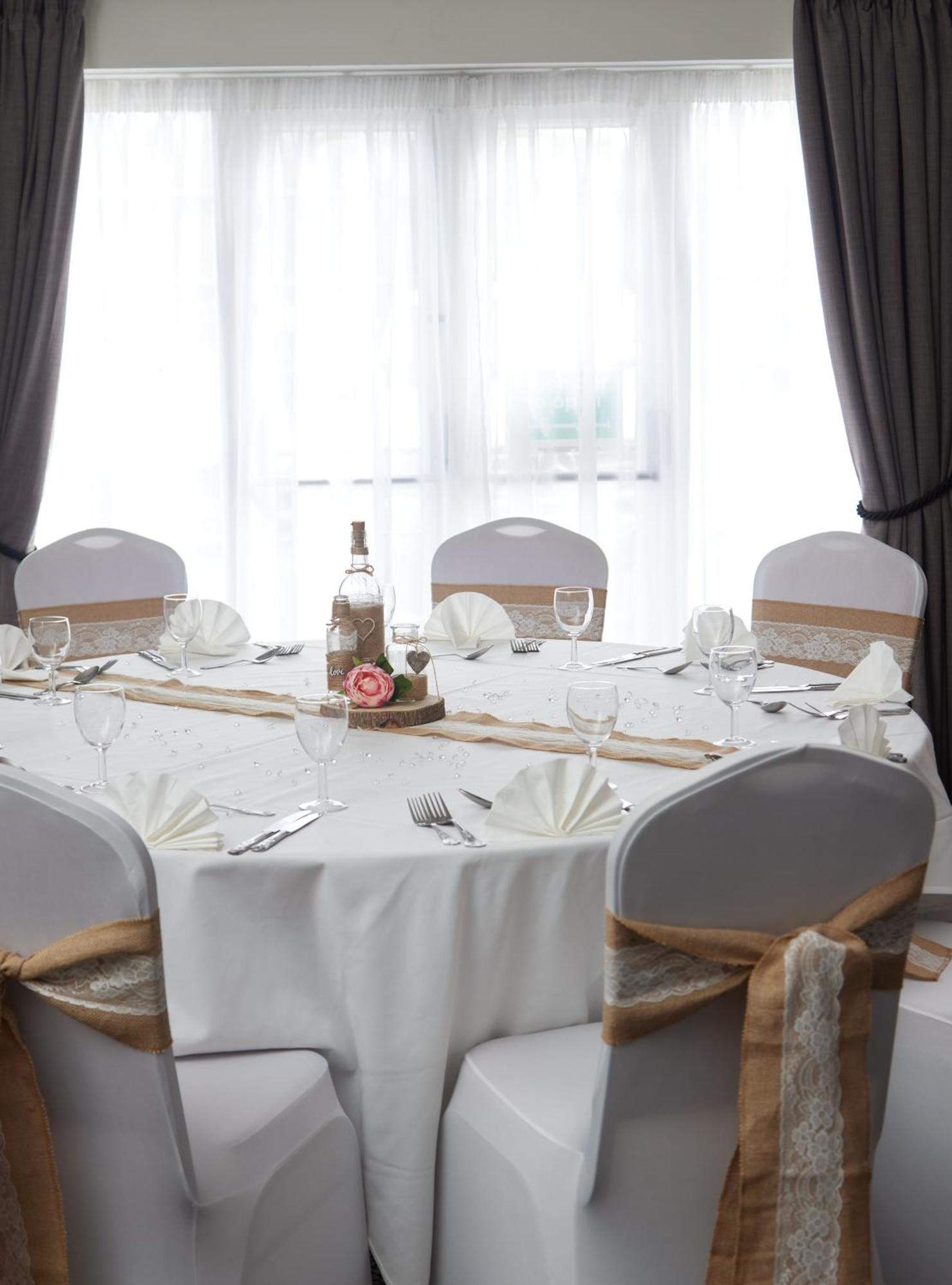 Hotel Charnwood Arms à Coalville Extérieur photo