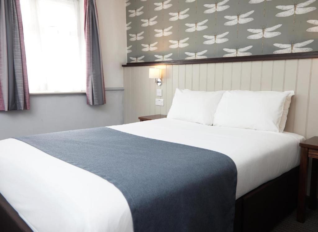 Hotel Charnwood Arms à Coalville Extérieur photo